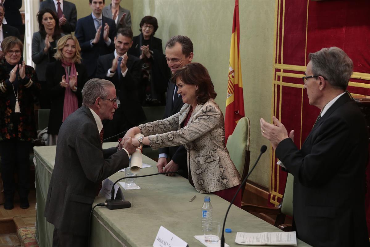 30/01/2019. Carmen Calvo participa en el homenaje a siete académicos represaliados tras la Guerra Civil. La vicepresidenta del gobierno y mi...